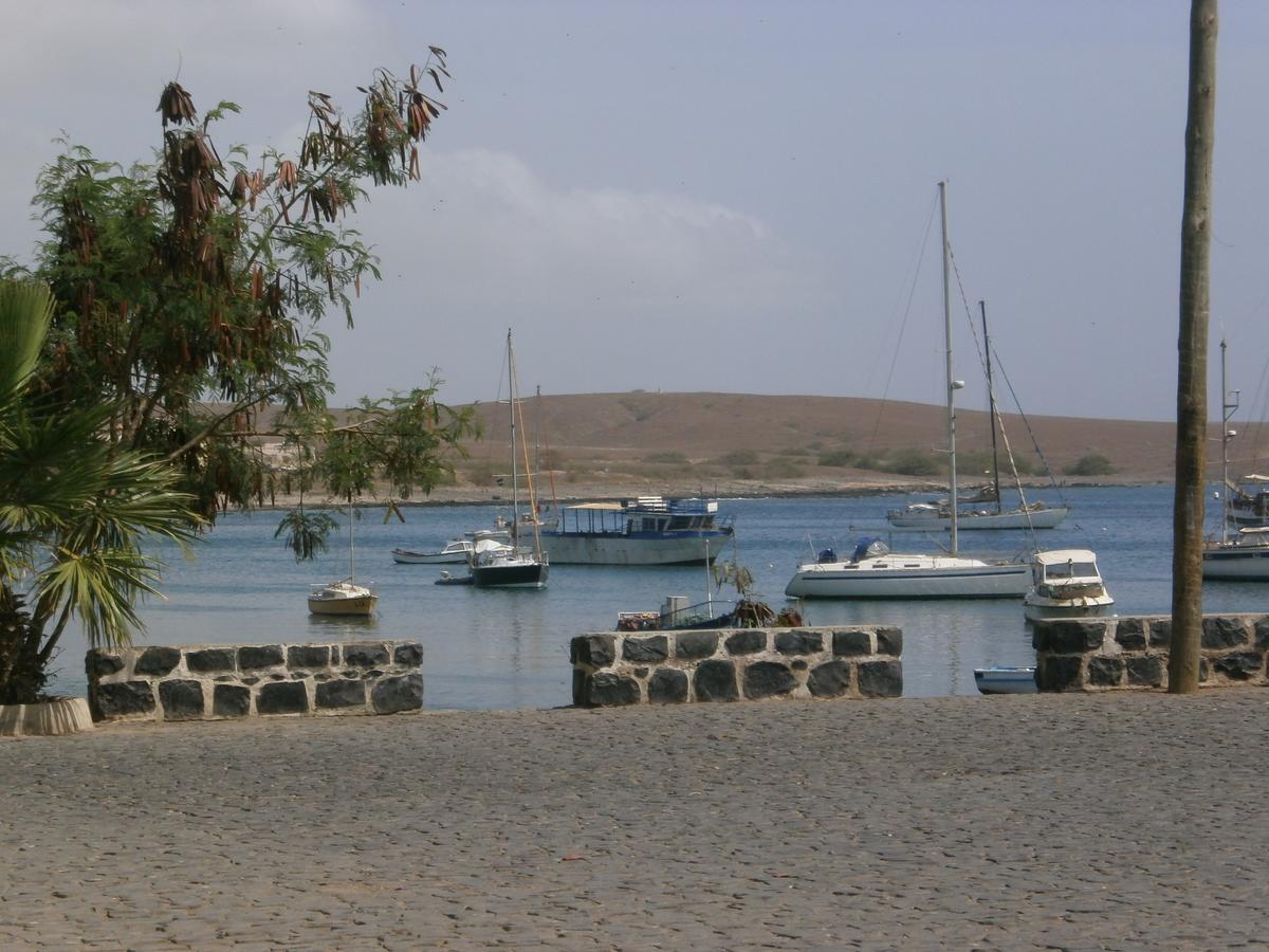 Yacht Club Sal Bed & Breakfast Palmeira Exterior photo